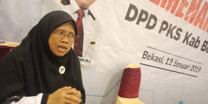 
 Legislator PKS Sebut Program SIM Seumur Hidup dan Penghapusan Pajak Motor Tak Pengaruhi PAD