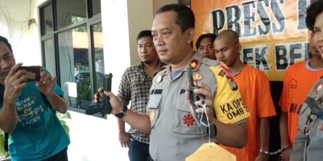 
 Polsek Bekasi Utara Ungkap Kasus Jual-Beli Senjata Api Ilegal