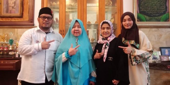 
 Rumah Juang Binaul Ummah Bekasi Pelopori Bantuan Amunisi APK Prabowo Sandi