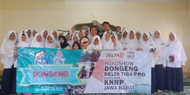 
 Dongeng Ceria KNRP Jawa Barat Taklukan Santri Ponpes Jabal Thoriq Tasikmalaya