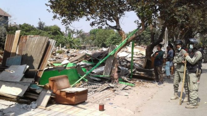 
 DKM Al Ihsan Jakasampurna Ajak Jamaah Masjid Bantu Korban Penggusuran