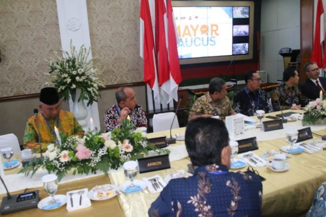 
 Wali Kota Bekasi Hadiri Acara Mayor Caucus 2019 di Balai Kota Bogor