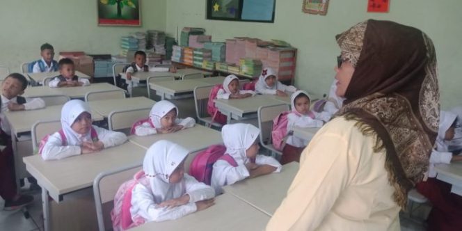 
 Tangkal Perilaku Bullying Siswa, Kepsek SDN Pekayon Jaya 3 Gunakan Pendekatan Agama