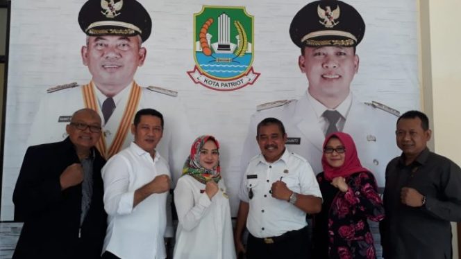 
 F-Golkar Bantah Isu Penghapusan Insentif Kemasyarakatan