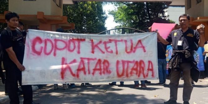 
 Jurnalis Bekasi Bersatu Desak Wali Kota Copot Ketua Katar Bekasi Utara