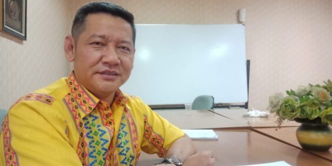
 Politisi Golkar Sayangkan Aksi Massa Menuntut Mundur Ketua DPRD Kota Bekasi