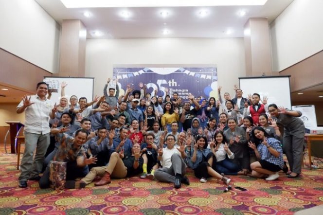 
 25 Tahun Bahagia Bersama Pelanggan
