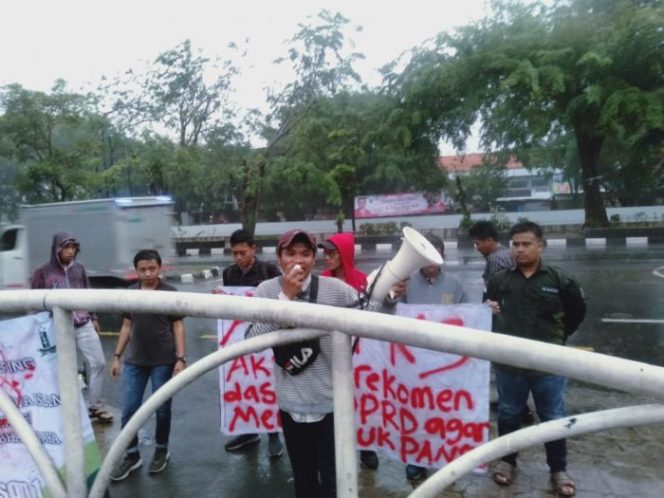 
 Mahasiswa Bekasi Desak DPRD Bentuk Pansus KS NIK