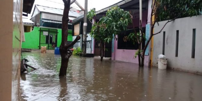 
 Banjir di Kabupaten Bekasi, Warga Mangunjaya Minta Pemkab Lebih Perhatikan Saluran Air