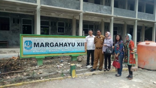 
 Diduga Mangkrak, Komisi IV DPRD Sidak Pembangunan Gedung SDN Margahayu XIII