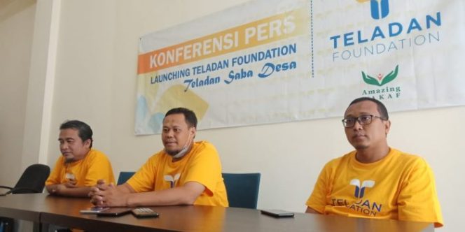 
 Luncurkan Program Saba Desa, Teladan Foundation Salurkan Bantuan Kemanusiaan