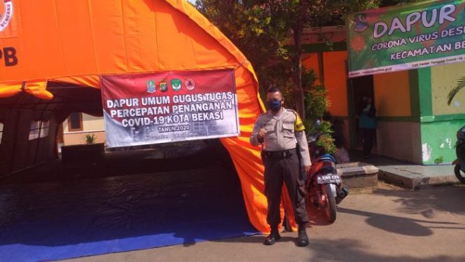 
 Dapur Umum Darurat Masa Covid19 di Bekasi Timur Distribusikan 300 Paket Makanan