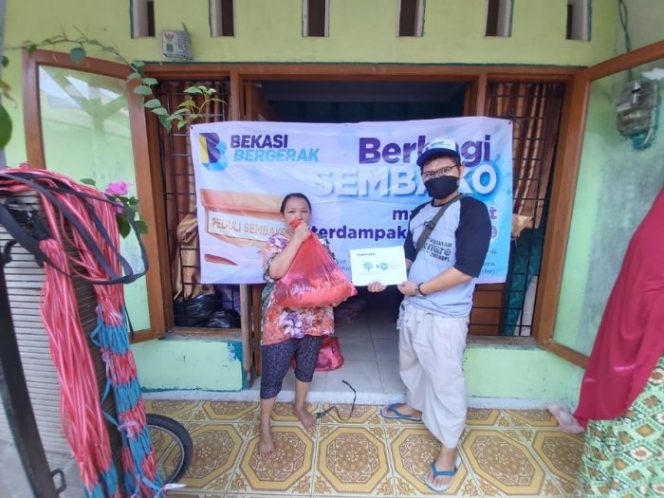 
 PT Trees Solutions Salurkan Bantuan Melalui Komunitas Bekasi Bergerak