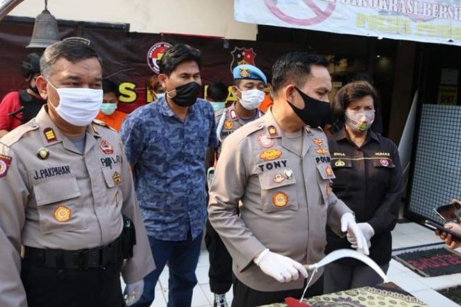 
 Cekcok di Media Sosial lalu Bawa Clurit Hendak Tawuran Empat Remaja Diamankan Polisi