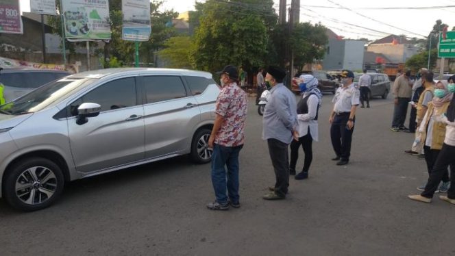 
 PSBB Seri III DPRD kota Bekasi Minta Petugas Tak Ragu Menegakkan Aturan Denda