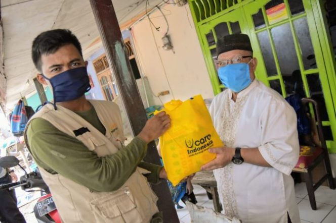 
 Laz Ucare dan PPA Distribusikan 146 Paket Sembako ke Masyarakat Terdampak Corona