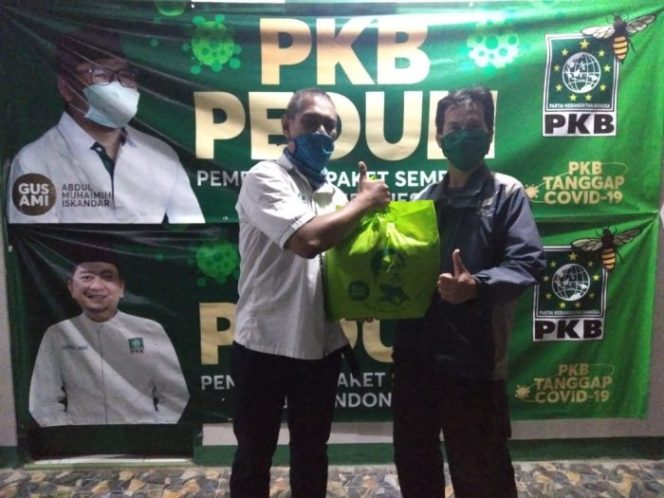 
 Meski Pemkot Bekasi Mengizinkan, PKB Imbau Masyarakat Tetap Sholat Ied di Rumah