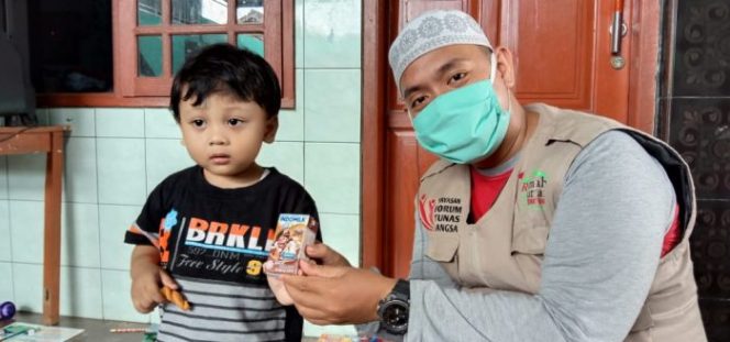 
 RQTB Jakbar dan Relawan Keceh Indonesia Salurkan Bantuan kepada Korban Banjir Sukabumi
