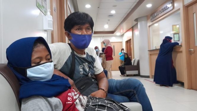 
 “Nia yang Tetap Semangat Hidup dari Thalasemia”