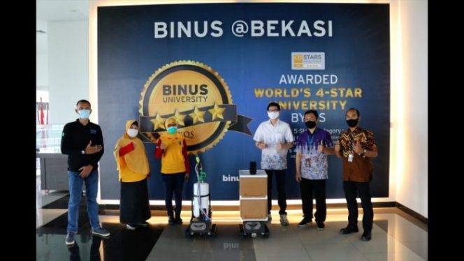 
 RSUD CAM Dapat Robot Dari Binus