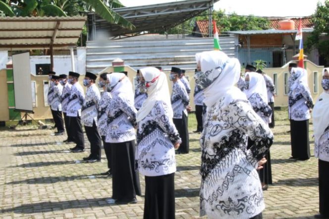 
 Beri Sambutan di HUT PGRI, Wali Kota Bekasi: Sekolah Tatap Muka Sudah Disiapkan