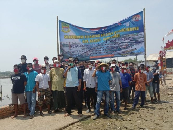 
 Kelompok Nelayan Pantai Muaragembong Lakukan Deklarasi Kebangsaan