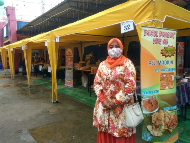 
 Ibu “Perwira” ini jadi Koordinator Pasar Kue Candrabhaga