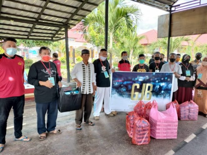 
 Gerakan Jumat Berkah Nasional Menghantarkan Kebahagiaan