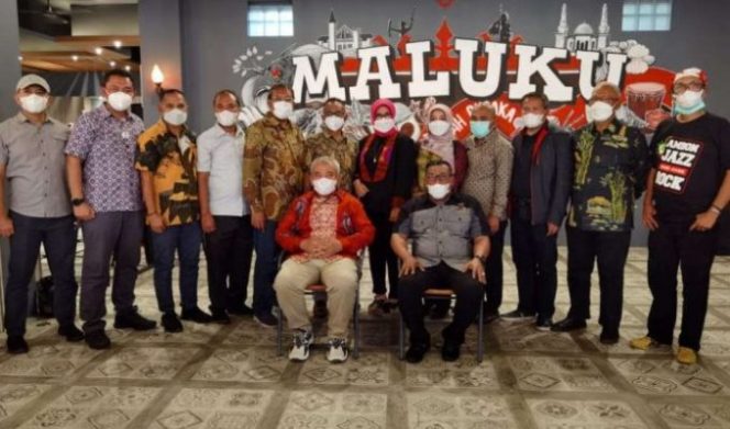 
 RSUD Dr. M. Haulusy Pemerintah Provinsi Maluku akan menjadi sister hospital dari RSUD dr. Chasbullah Abdul Majid Kota Bekasi