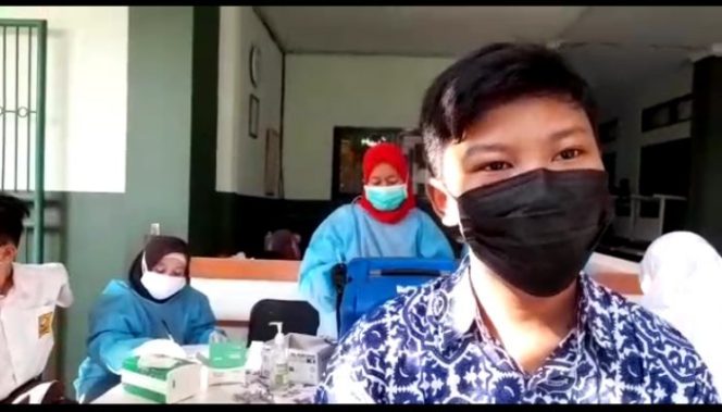 
 Pelajar SMPN 42 Pejuang: Jangan Takut Divaksin