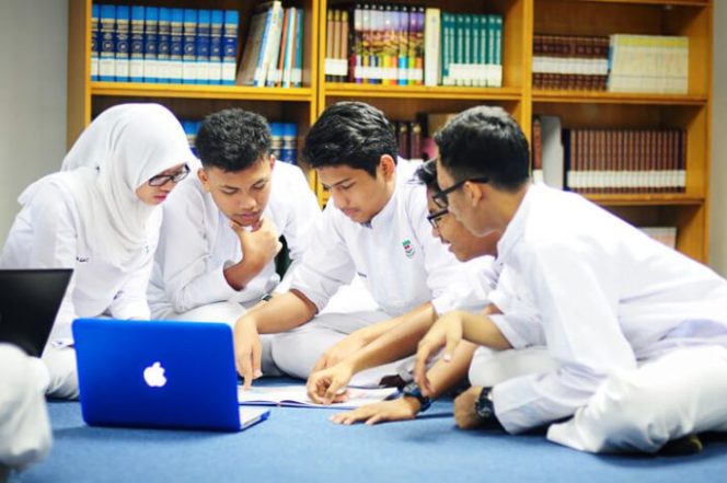 
 5 Tips Memilih SMA atau SMK, Lebih Baik Mana?