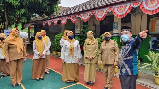 
 Tinjau Pelaksanaan PTM di SDN Jatiluhur III, Heri Koswara: Pembelajaran Berjalan Lancar