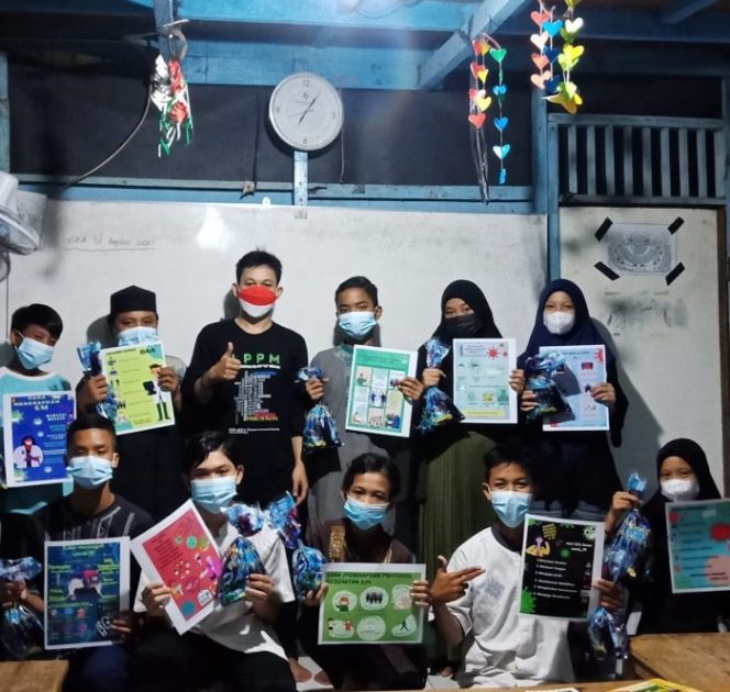 
 Pengabdian Mahasiswa UNISMA Bekasi  melalui Pelatihan Desain Poster dan Gerakan Sadar Prokes kepada Anak-Anak Sanggar KABASA