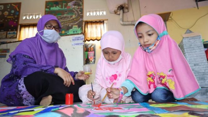 
 PKS: Guru Adalah Pahlawan dunia Pendidikan di Masa Pandemi