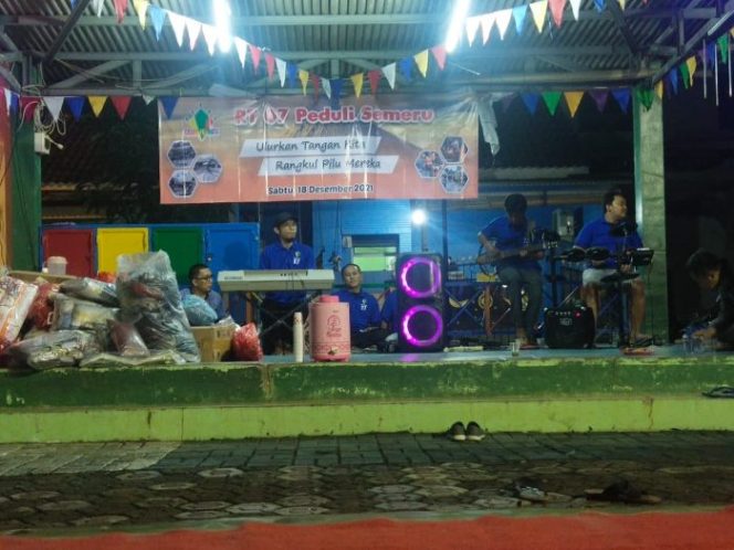 
 RT 07 Mustikajaya Peduli Semeru: Terkumpul Rp 9 Juta dalam Waktu Singkat