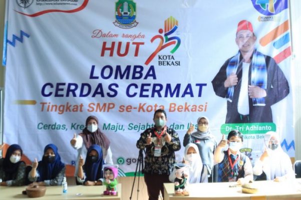 
 Sambut HUT ke-25, Sekda Kota Bekasi buka Lomba Cerdas Cermat tingkat SMP se-Kota Bekasi