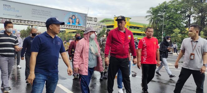 
 CFD Kota Bekasi Dibuka Kembali Minggu Ini, Plt. Wali Kota Ikuti Senam Bersama
