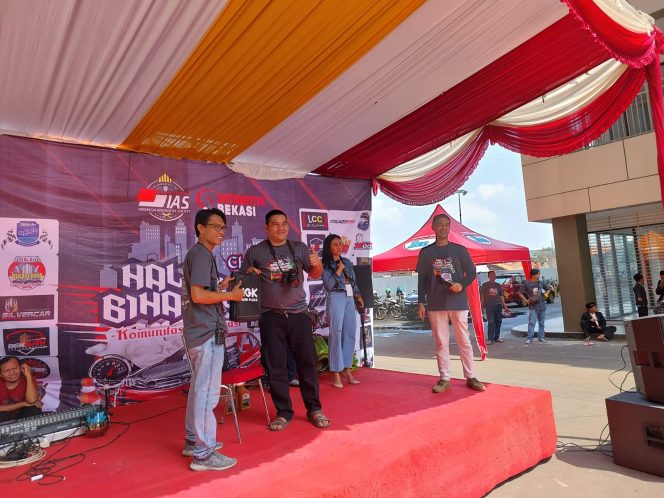 
 IAS  Bekasi Raya & Automotive Bekasi Gelar Halalbihalal dan Charity Meet Up