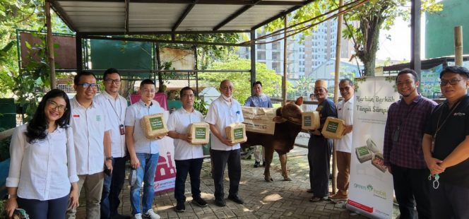 
 Yayasan Muslim Sinar Mas Land Salurkan Ratusan Hewan Kurban Tanpa Sampah Plastik