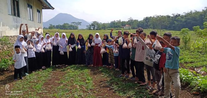 
 Teladanku & Tabung Infaq Berkurban untuk Pejuang Subuh Garut dan Yatim Jompo Tasikmalaya