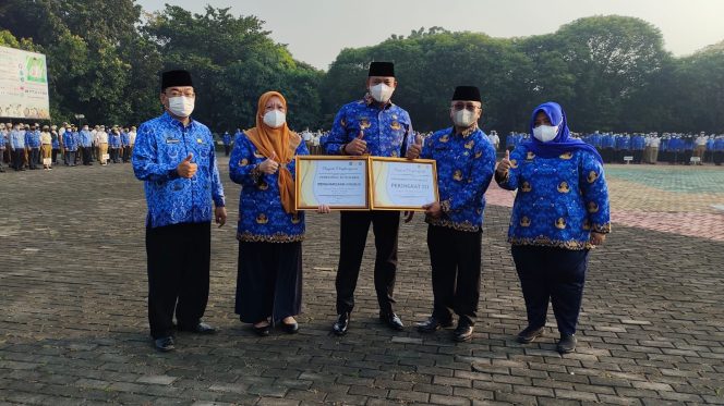 
 Plt. Wali Kota Tandatangani Perjanjian Kerjasama Perumda Tirta Patriot Dengan Kemang Pratama Terkait Pengelolaan Spam