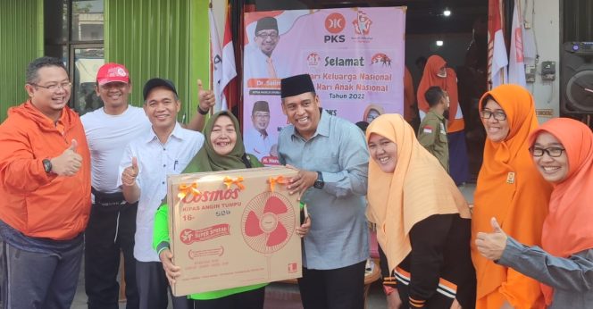 
 Peringatan Hari Keluarga dan Anak Nasional RKI PKS Bekasi Selatan full doorprize untuk peserta