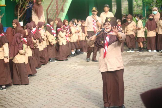 
 Kwarcab Gerakan Pramuka Kota Bekasi Lakukan Pendampingan Psikososial Bagi Siswa SDN Kota Baru II dan III