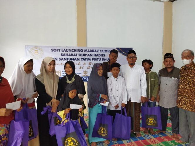 
 Peresmian Markaz Tahfizh Sahabat Quran Hadits untuk Yatim Dhuafa Warga Bekasi
