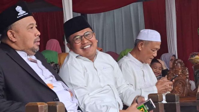 
 Inisiator Perda Pesantren Ahmad Ushtuchri Diusulkan Maju Calon Pilkada Kota Bekasi