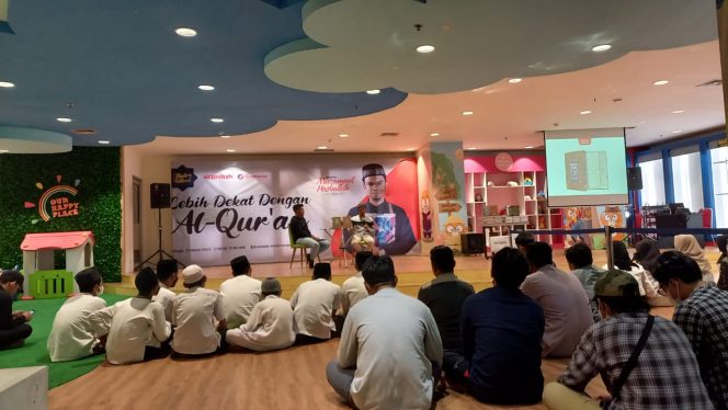 
 Lebih Dekat dengan Al Quran Bersama Muzammil Hasballah