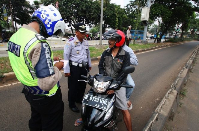 
 Hanya Polisi Bersertifikat Boleh Tilang Manual