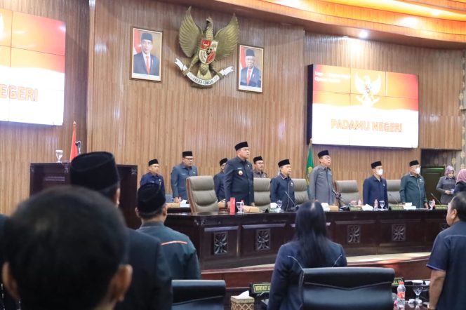 
 Rapat Paripurna DPRD Kota Bekasi: Pajak Daerah dan Retribusi Diperbarui untuk Kemudahan Masyarakat