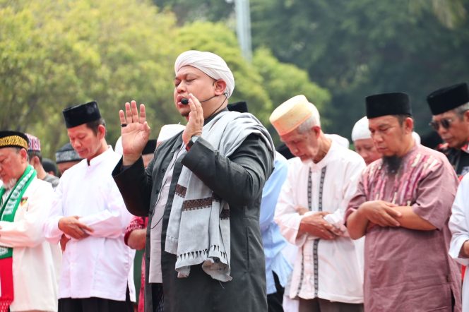 
 Kemarau Berkepanjangan, Pemkot Bekasi Gelar Shalat Istisqo