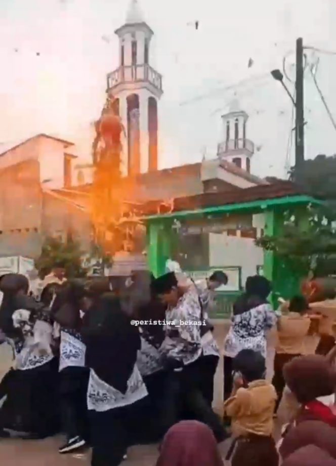 
 Pemkot Bekasi Prihatin Jatuhnya Korban Akibat Ledakan Balon pada Peringatan Hari Guru di SDN Cimuning 1